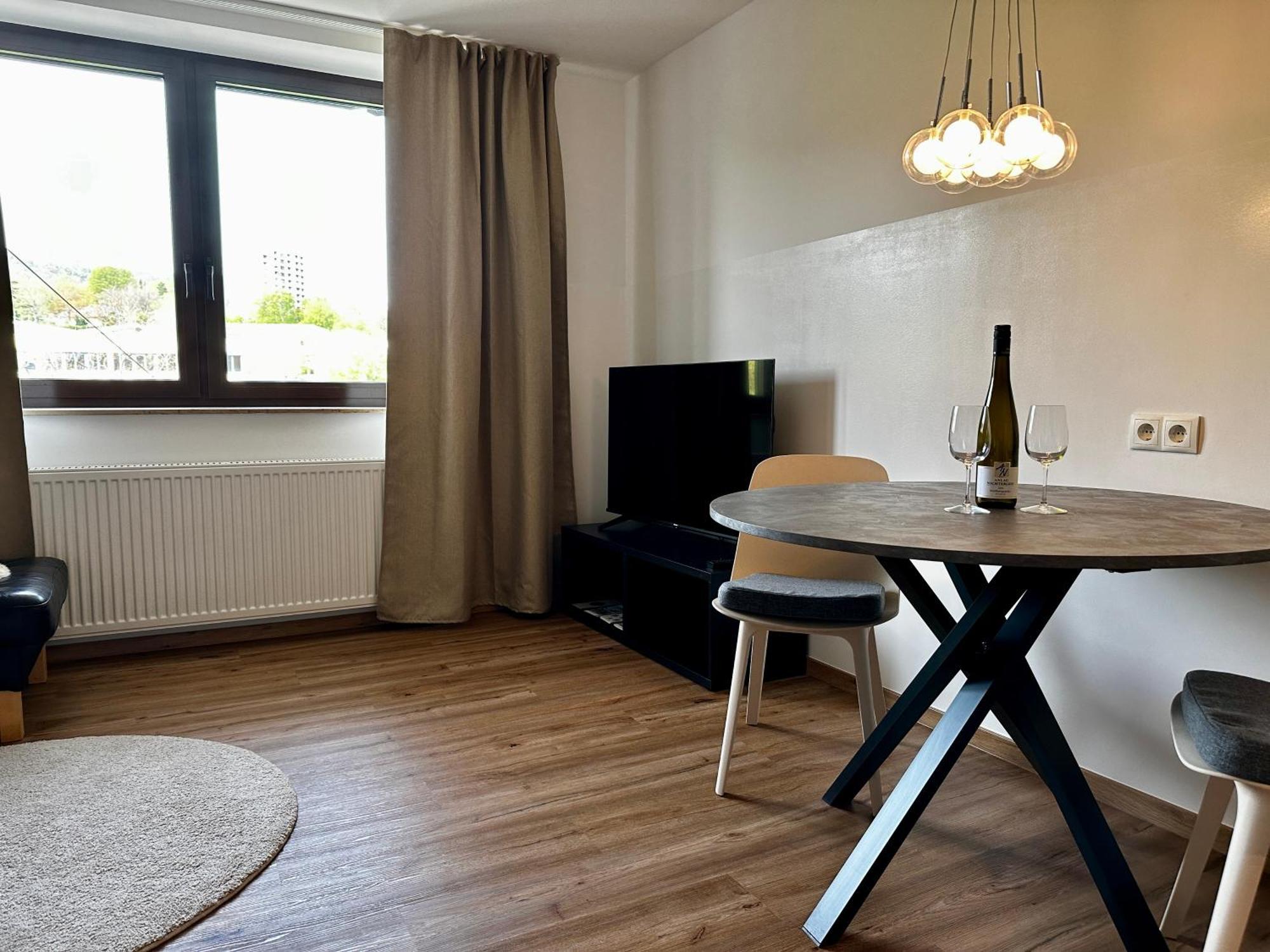 Speyerbach - Modernes Apartment Nahe Neustadter Innenstadt Нойштадт-ан-дер-Вайнштрасе Экстерьер фото